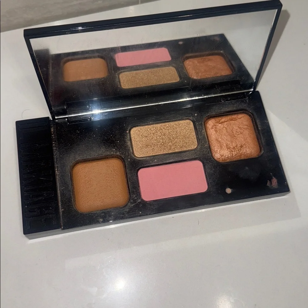 IL MAKIAGE compact palette